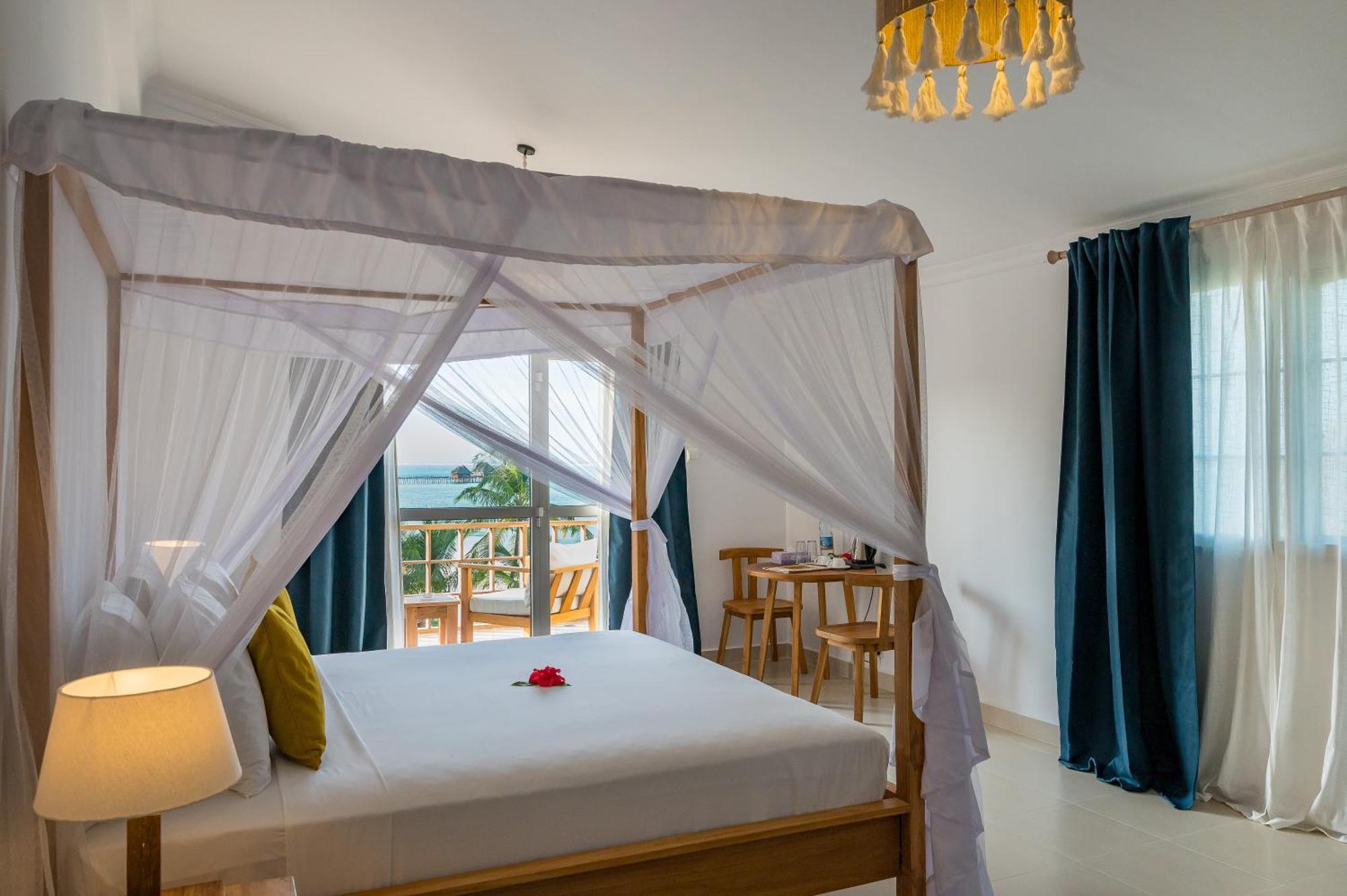 Ocean Boutique Hotel - Adults Only Pingwe Bagian luar foto