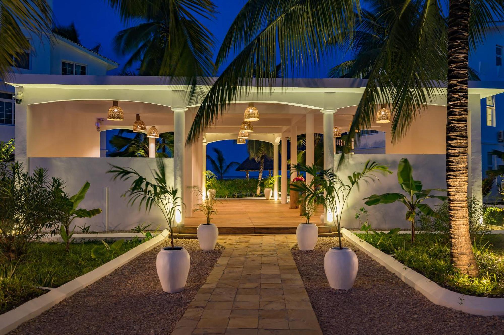 Ocean Boutique Hotel - Adults Only Pingwe Bagian luar foto
