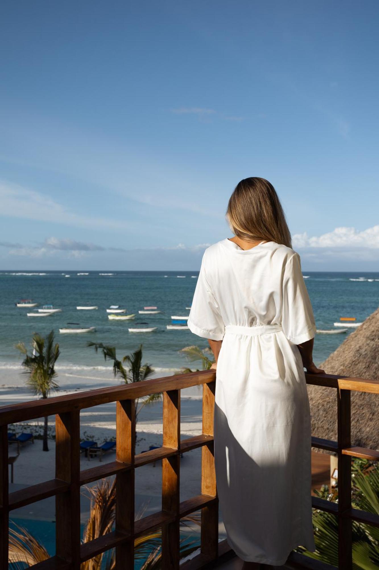 Ocean Boutique Hotel - Adults Only Pingwe Bagian luar foto